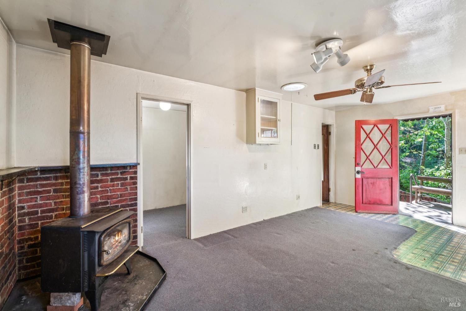 14595 Drake Road Guerneville, CA 95446 - Photo 8 of 25 a view of an entryway with a livingroom