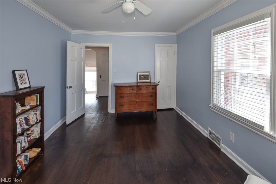2471 Traymore Road Cleveland, OH 44118 - Photo 19 of 35