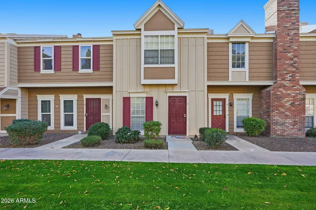 $1,695 | 18804 North 33rd Drive, Unit 3, Phoenix, AZ 85027