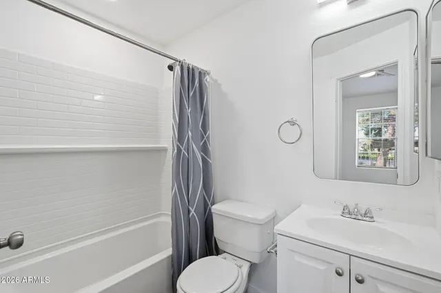 $1,695 | 18804 North 33rd Drive, Unit 3, Phoenix, AZ 85027