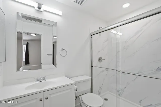 $1,695 | 18804 North 33rd Drive, Unit 3, Phoenix, AZ 85027