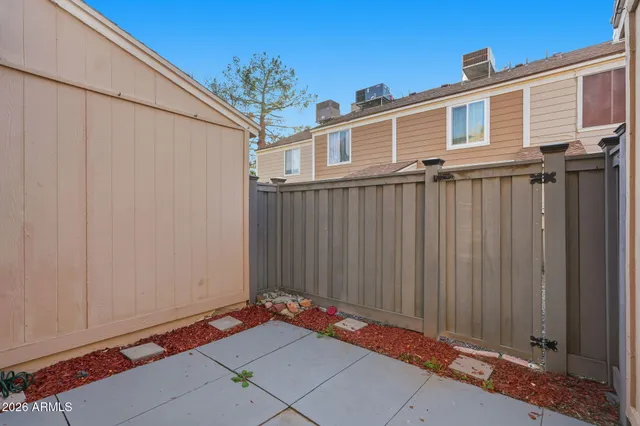 $1,695 | 18804 North 33rd Drive, Unit 3, Phoenix, AZ 85027