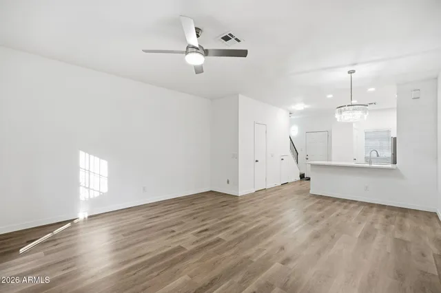 $1,695 | 18804 North 33rd Drive, Unit 3, Phoenix, AZ 85027