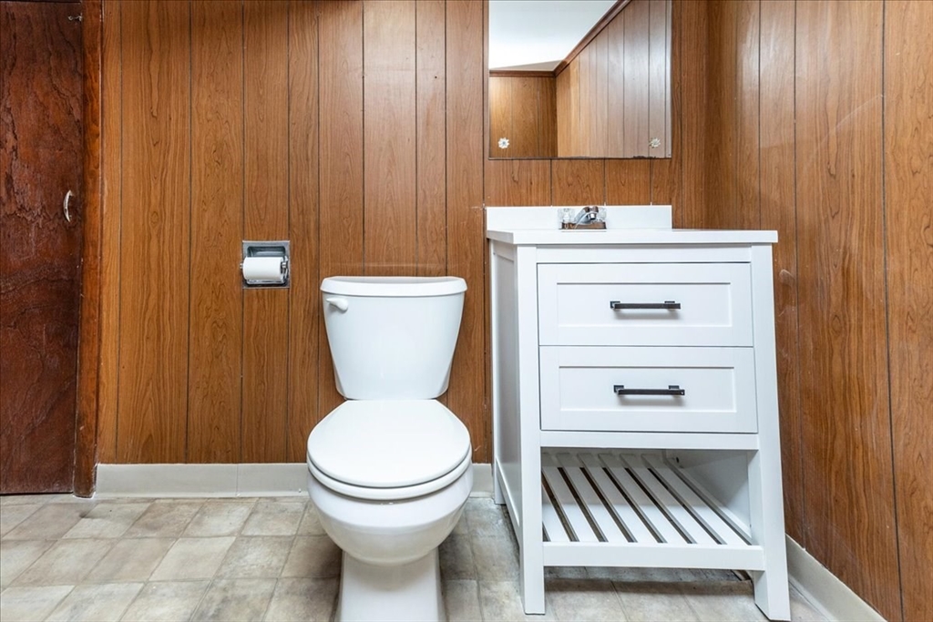 866 Riverside Drive Methuen, MA 01844 - Photo 30 of 40