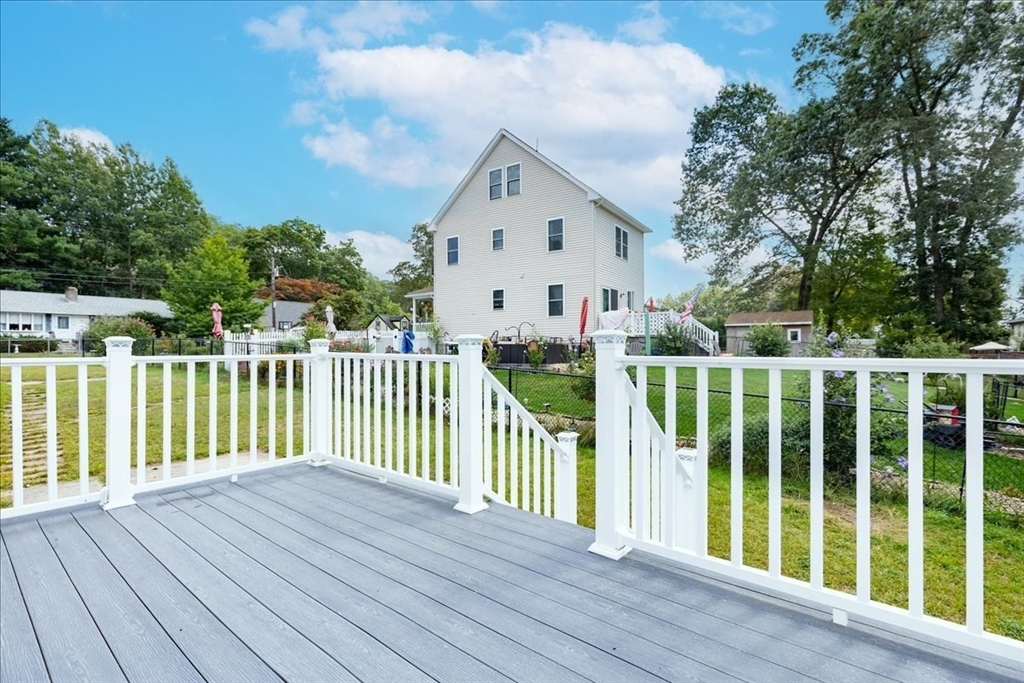 866 Riverside Drive Methuen, MA 01844 - Photo 32 of 40