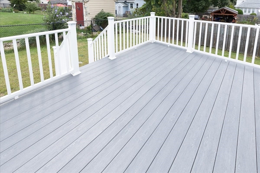 866 Riverside Drive Methuen, MA 01844 - Photo 33 of 40