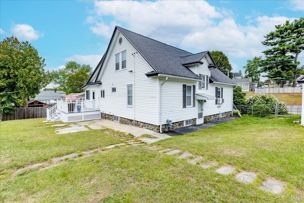 866 Riverside Drive Methuen, MA 01844 - Photo 34 of 40