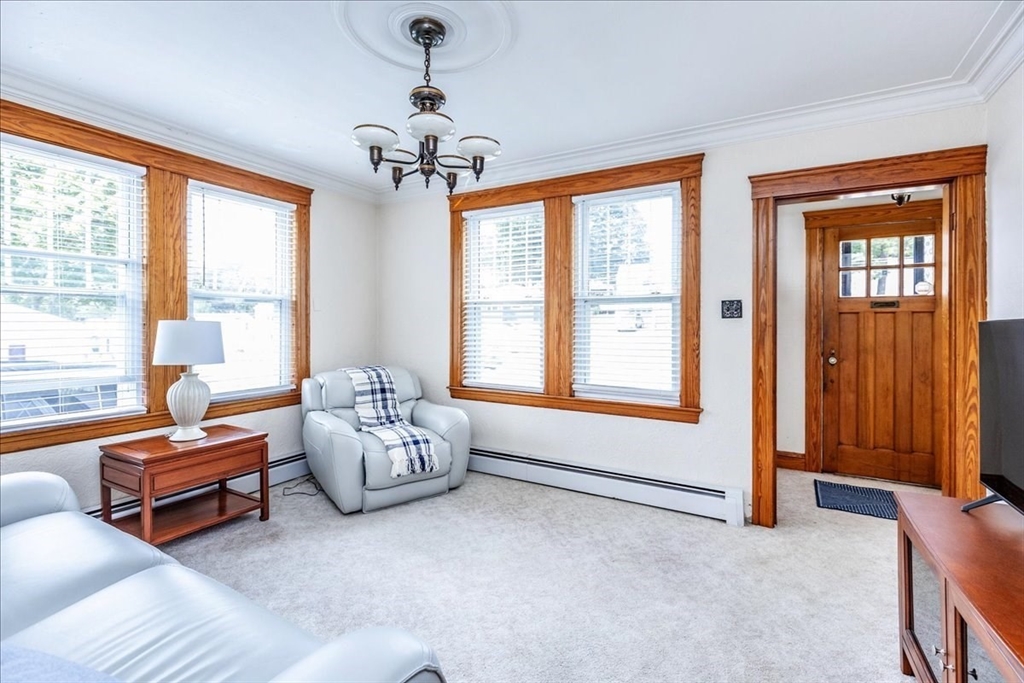 866 Riverside Drive Methuen, MA 01844 - Photo 9 of 40