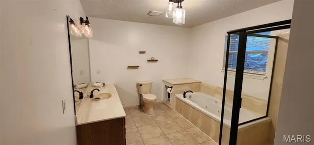 $525,000 | 1509 Lake Sherwood Drive, Marthasville, MO 63357