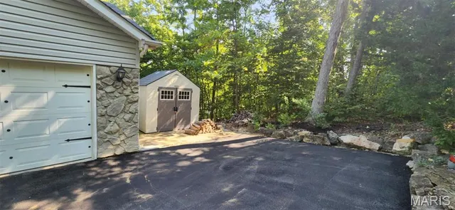 $525,000 | 1509 Lake Sherwood Drive, Marthasville, MO 63357