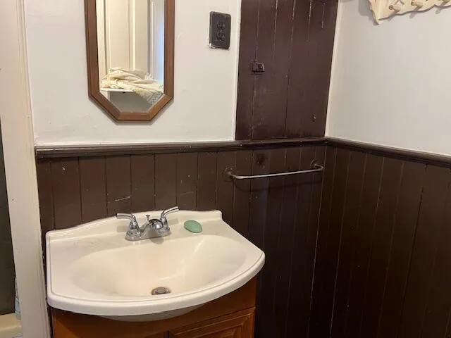 $168,000 | 426 South Chestnut Street, Reed City, MI 49677