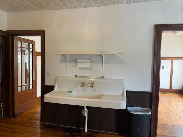 426 South Chestnut Street Reed City, MI 49677 - Photo 2 of 31 IMG_6851