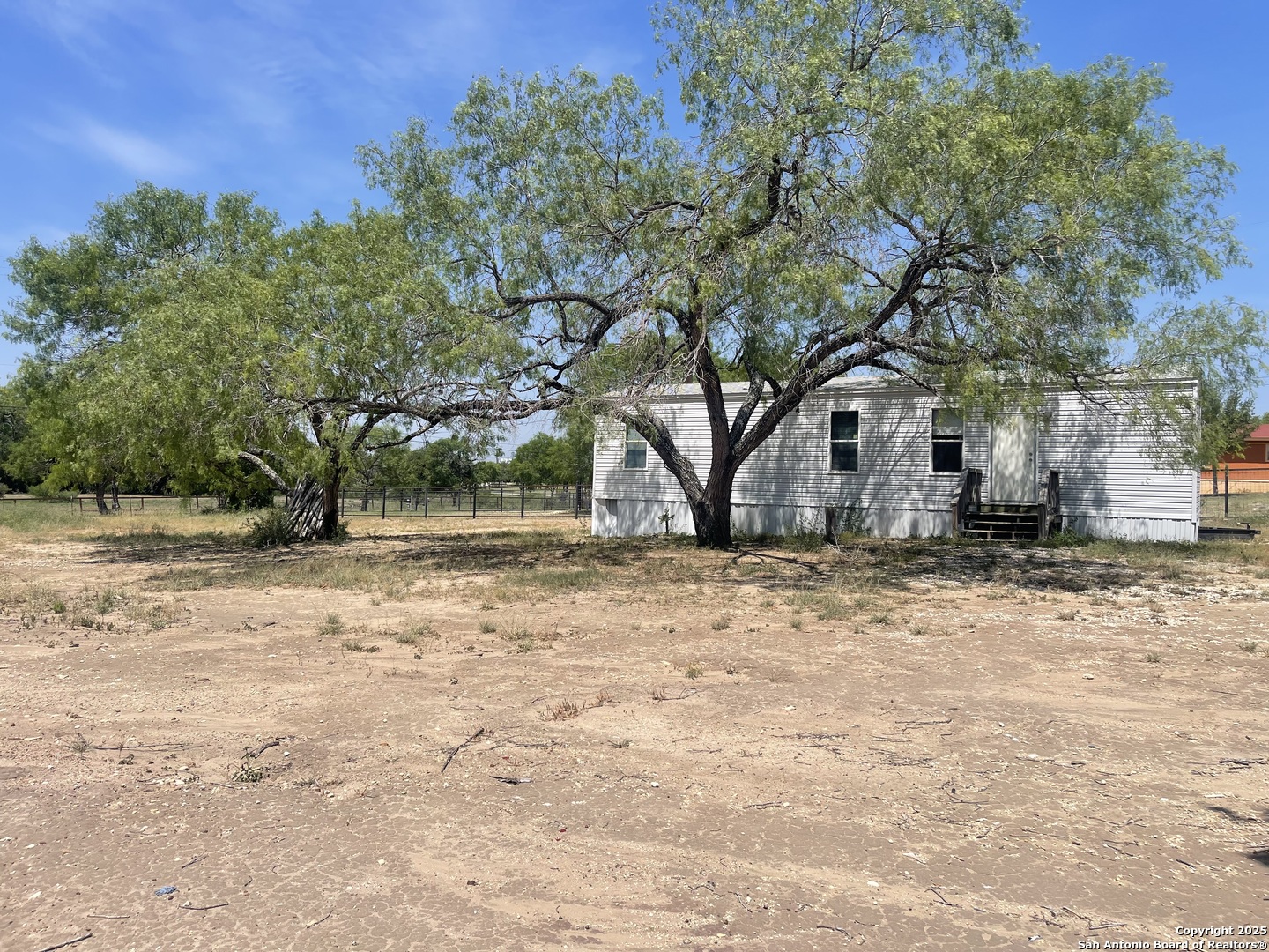 4235 Mickey Road San Antonio, TX 78223 - Photo 12 of 15