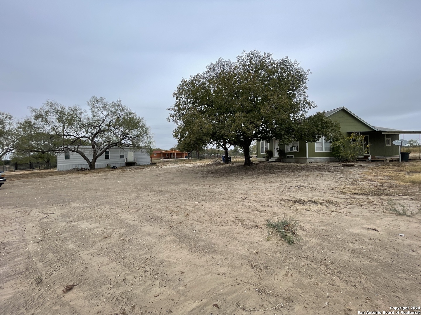 4235 Mickey Road San Antonio, TX 78223 - Photo 5 of 15