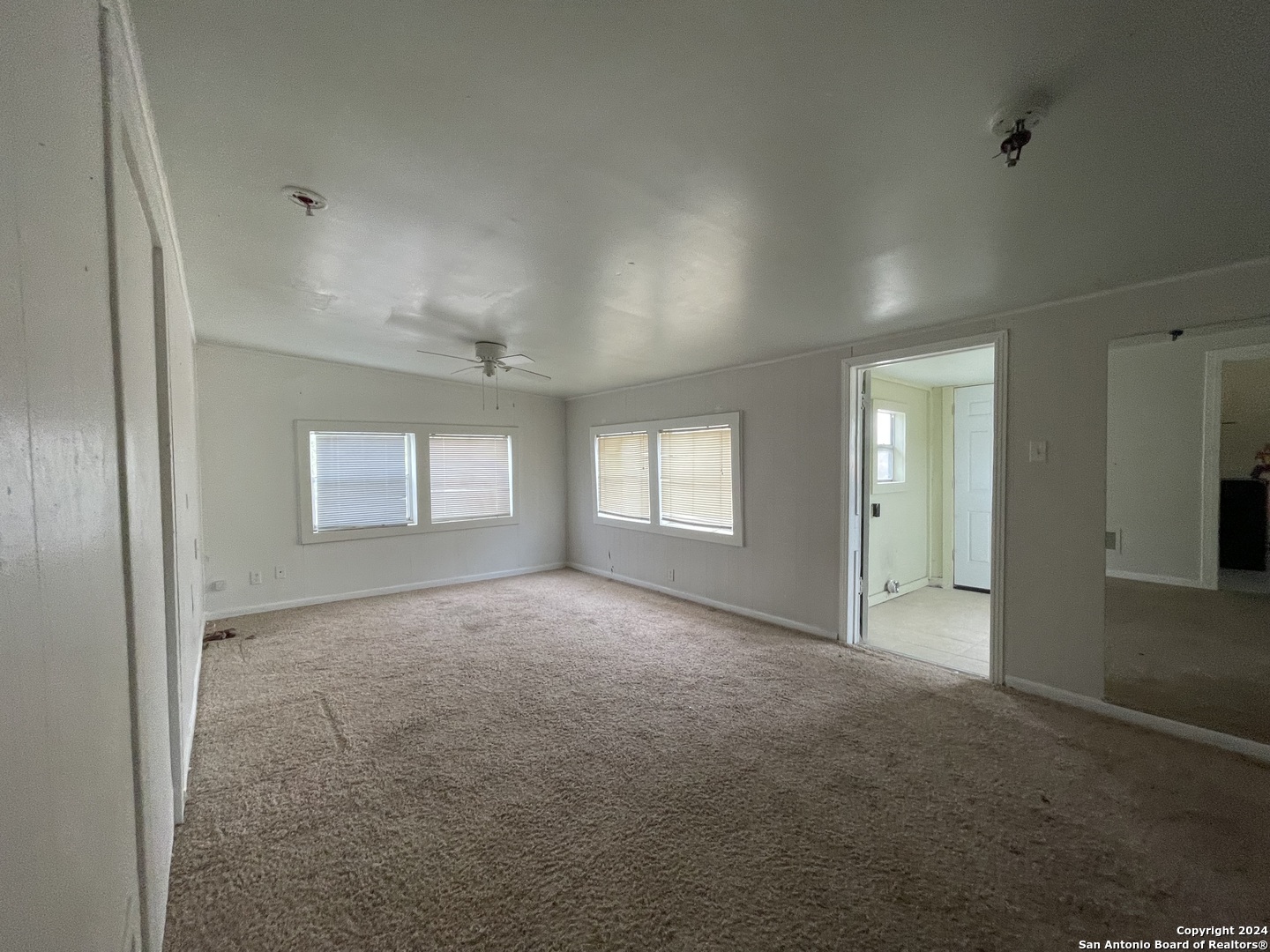 4235 Mickey Road San Antonio, TX 78223 - Photo 6 of 15