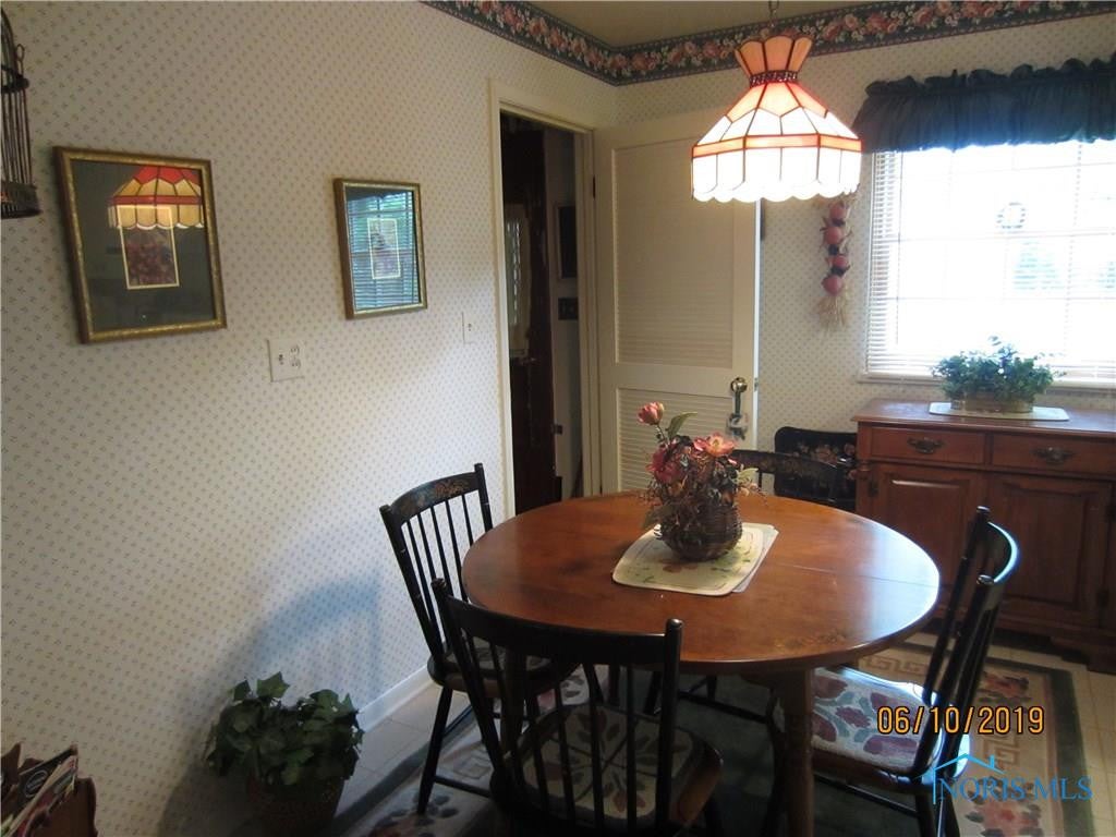 824 Hayes Road Toledo, OH 43615 - Photo 3 of 10 Gallery Image 3