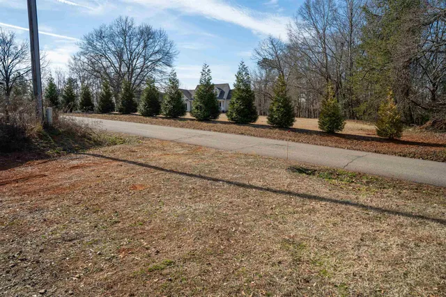 $380,000 | 276 Millwood Lane, Wellford, SC 29385