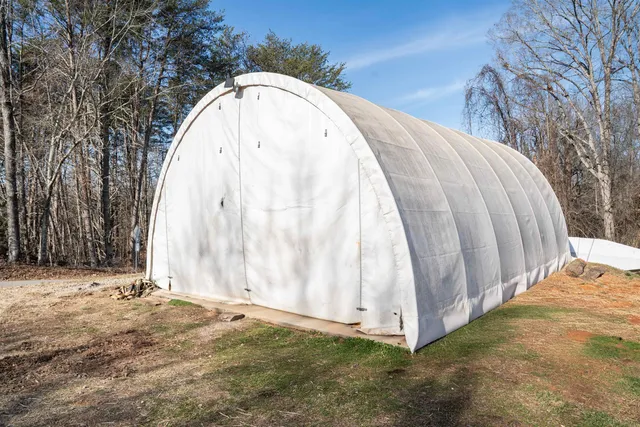 $380,000 | 276 Millwood Lane, Wellford, SC 29385