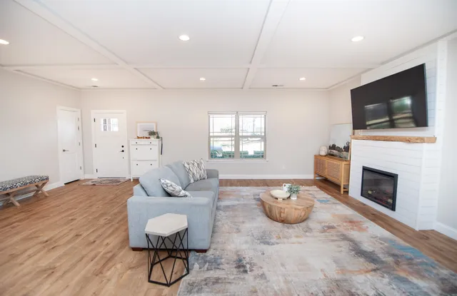 $380,000 | 276 Millwood Lane, Wellford, SC 29385