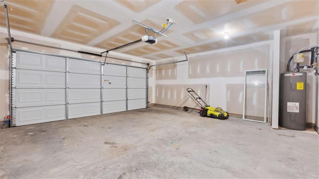31 Southfork Drive Rome, GA 30165 - Photo 20 of 24 a view of a garage room