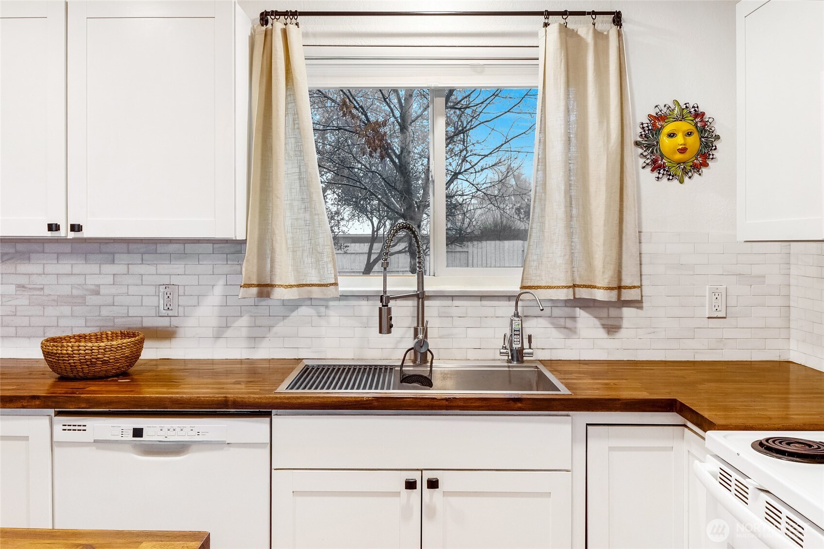 326 West 8th Street Warden, WA 98857 - Photo 13 of 28