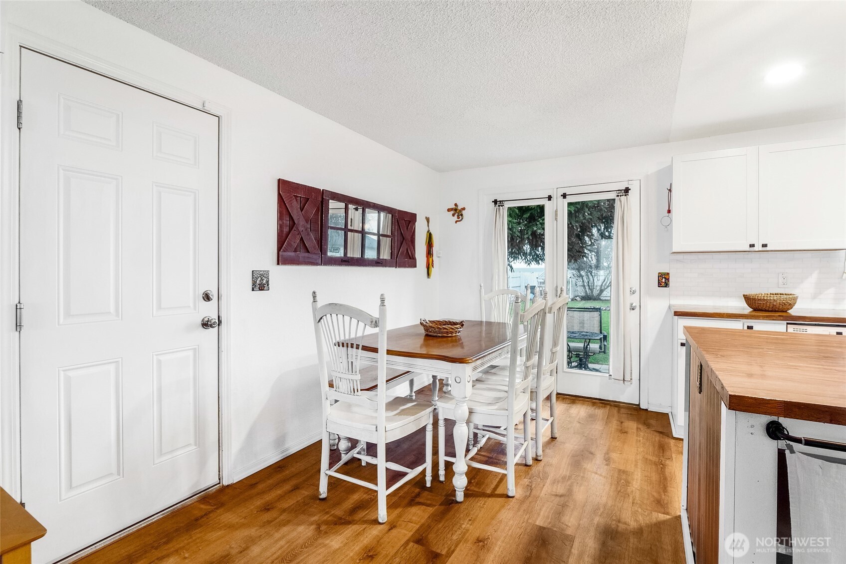 326 West 8th Street Warden, WA 98857 - Photo 9 of 28