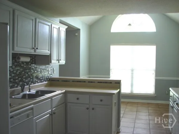 $2,400 | 225 Stephanie Avenue, Rincon, GA 31326