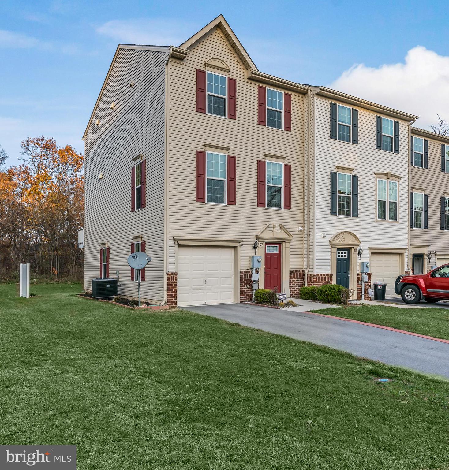 127 Gauley Riv Path Falling Waters, WV 25419 - Photo 1 of 25 End unit!