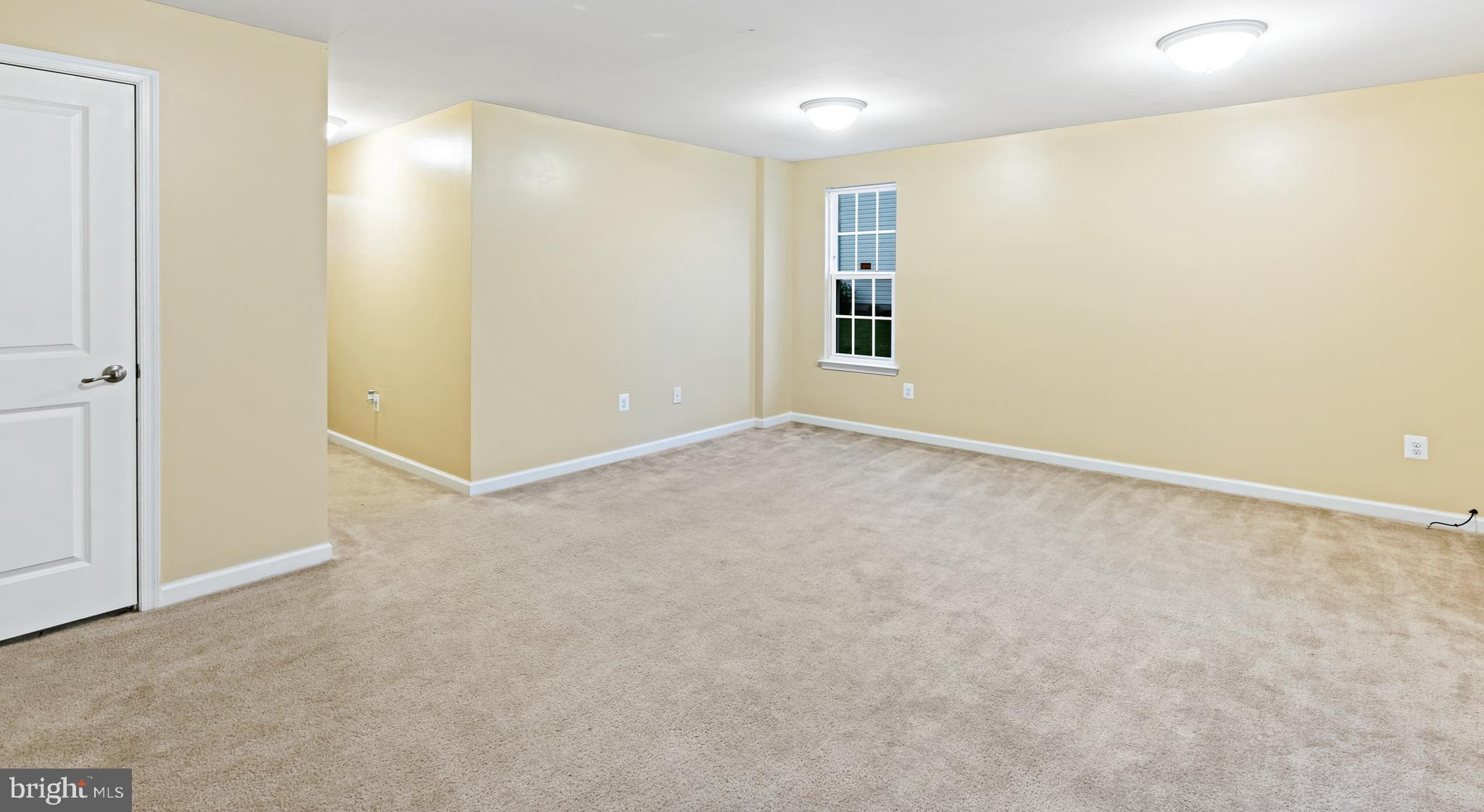 127 Gauley Riv Path Falling Waters, WV 25419 - Photo 5 of 25 Family room