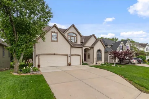 $675,000 | 14128 Flint Street, Overland Park, KS 66221