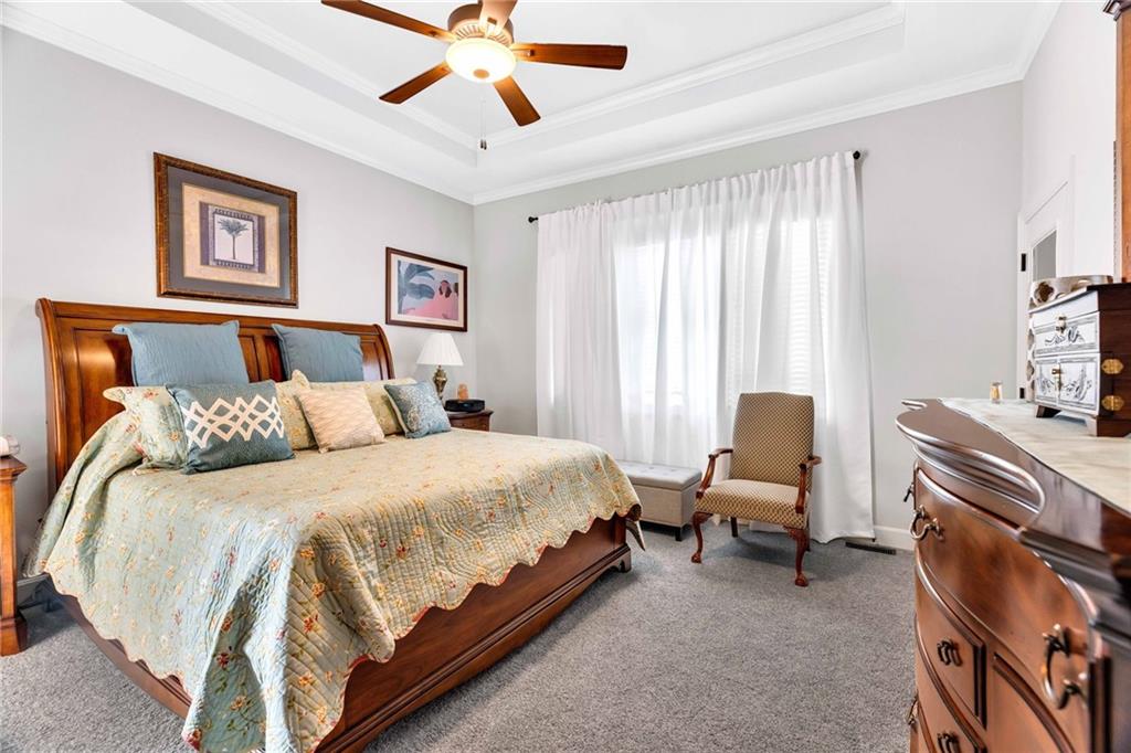 281 South Singletree Street Olathe, KS 66061 - Photo 18 of 51