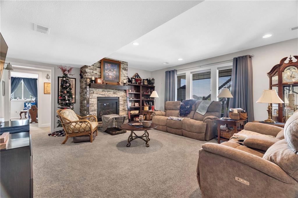 281 South Singletree Street Olathe, KS 66061 - Photo 26 of 51