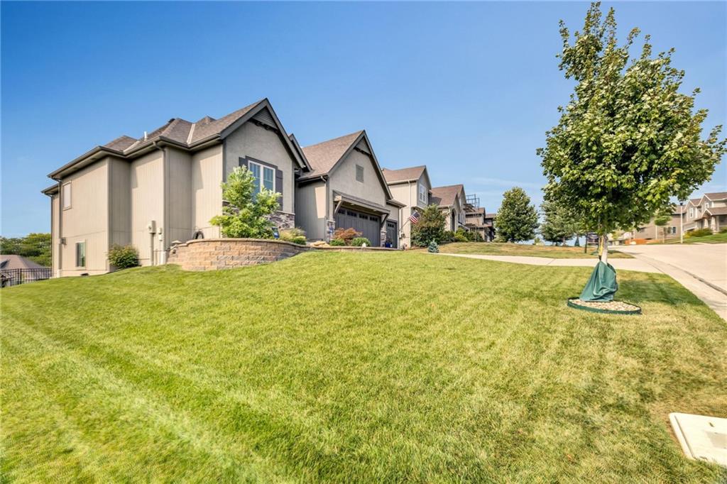 281 South Singletree Street Olathe, KS 66061 - Photo 38 of 51