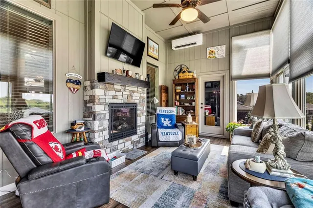 $679,000 | 281 South Singletree Street, Olathe, KS 66061