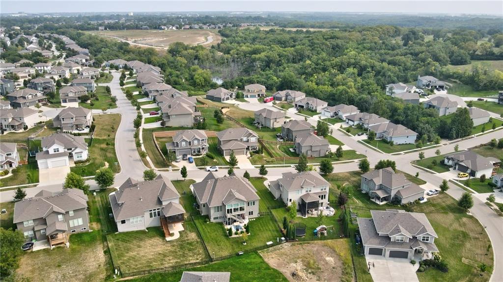 281 South Singletree Street Olathe, KS 66061 - Photo 47 of 51