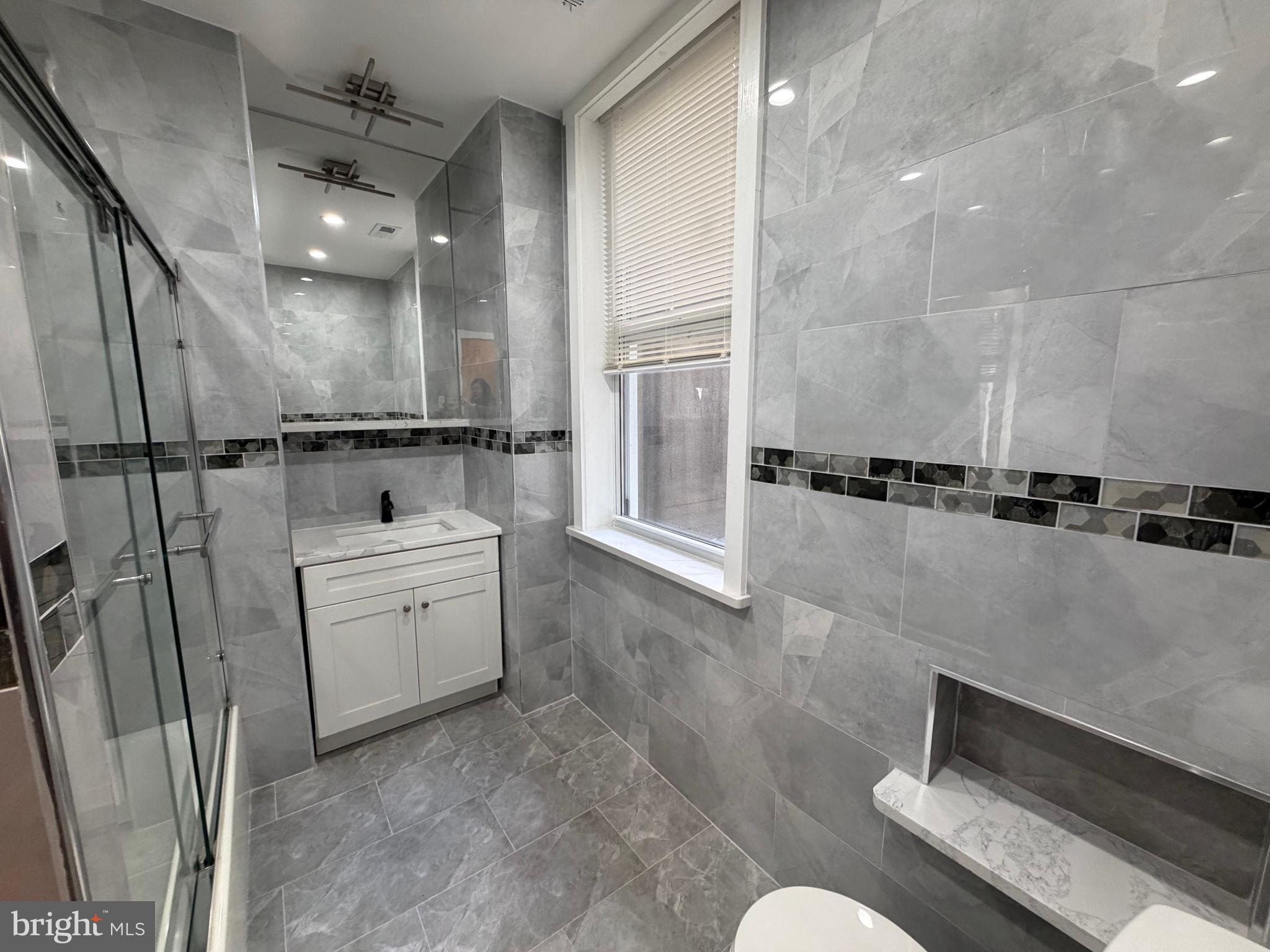 311 Gaskill Street Philadelphia, PA 19147 - Photo 25 of 48