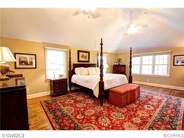 6400 Buckhill Road Richmond, VA 23225 - Photo 11 of 24 Master Bedroom - Huge Master with vaulted ceiling