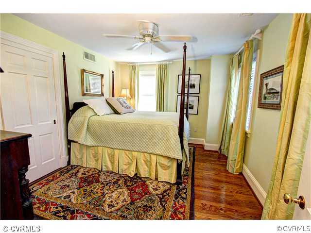 6400 Buckhill Road Richmond, VA 23225 - Photo 15 of 24 Bedroom - Light-filled guest room