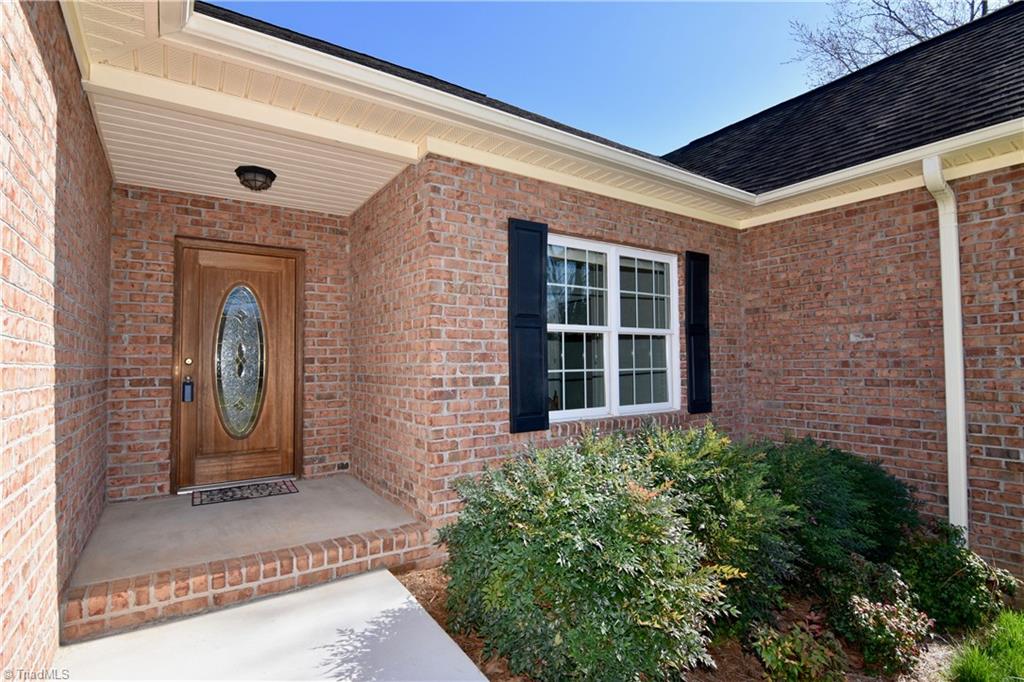 3657 Clinedale Road Pfafftown, NC 27040 - Photo 2 of 23 Gallery Image 2