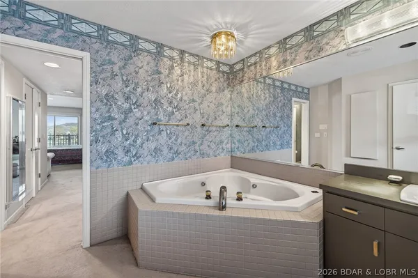 $480,000 | 70 Sunrise Ridge Drive, Unit 635, Sunrise Beach, MO 65079