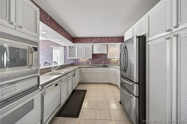 $480,000 | 70 Sunrise Ridge Drive, Unit 635, Sunrise Beach, MO 65079