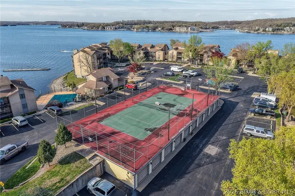 $480,000 | 70 Sunrise Ridge Drive, Unit 635, Sunrise Beach, MO 65079