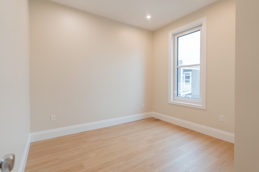 841 Columbia Road, Unit 3 Boston, MA 02125 - Photo 11 of 12 Gallery Image 11