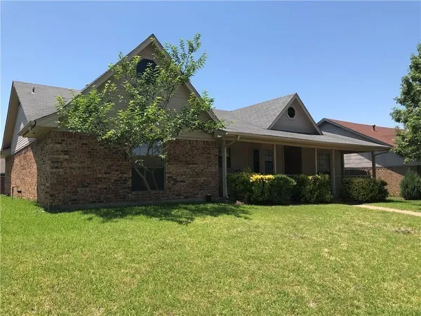 $2,195 | 1126 Woodrow Drive, Lewisville, TX 75067