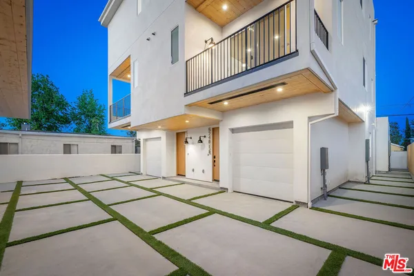 $5,250 | 5248 Auckland Avenue, North Hollywood, CA 91601