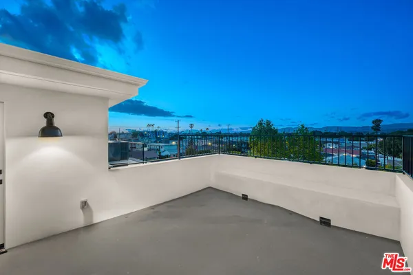 $5,250 | 5248 Auckland Avenue, North Hollywood, CA 91601