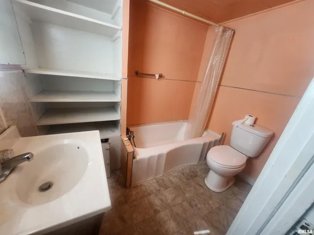 $34,900 | 718 West Water Street, Pinckneyville, IL 62274