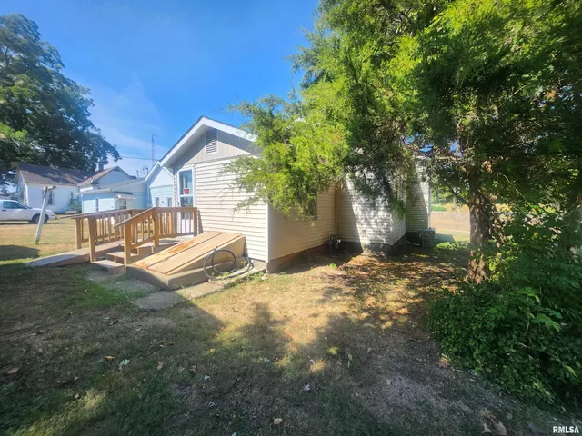 $34,900 | 718 West Water Street, Pinckneyville, IL 62274