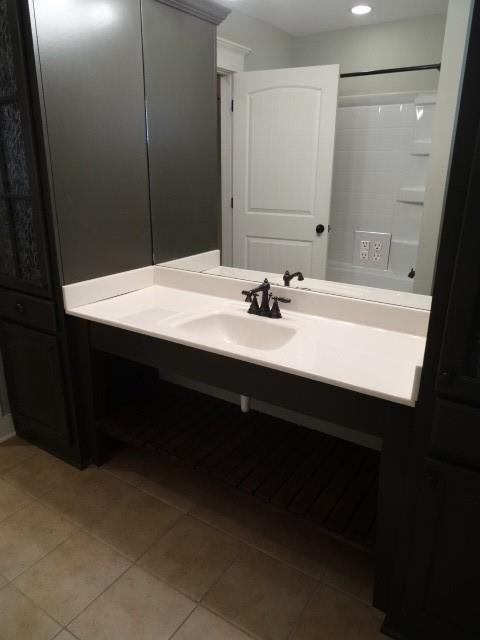 804 North Gregory Boulevard Butler, MO 64730 - Photo 19 of 43