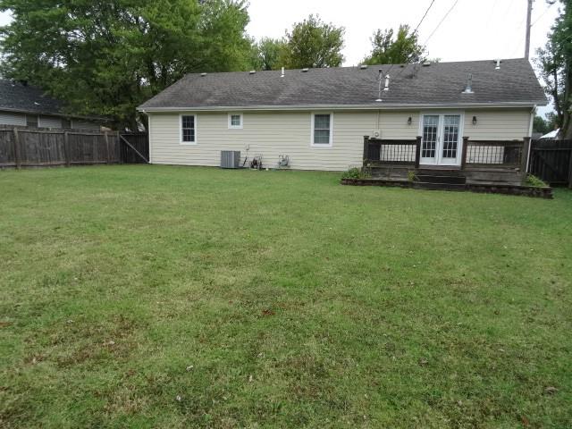 804 North Gregory Boulevard Butler, MO 64730 - Photo 37 of 43